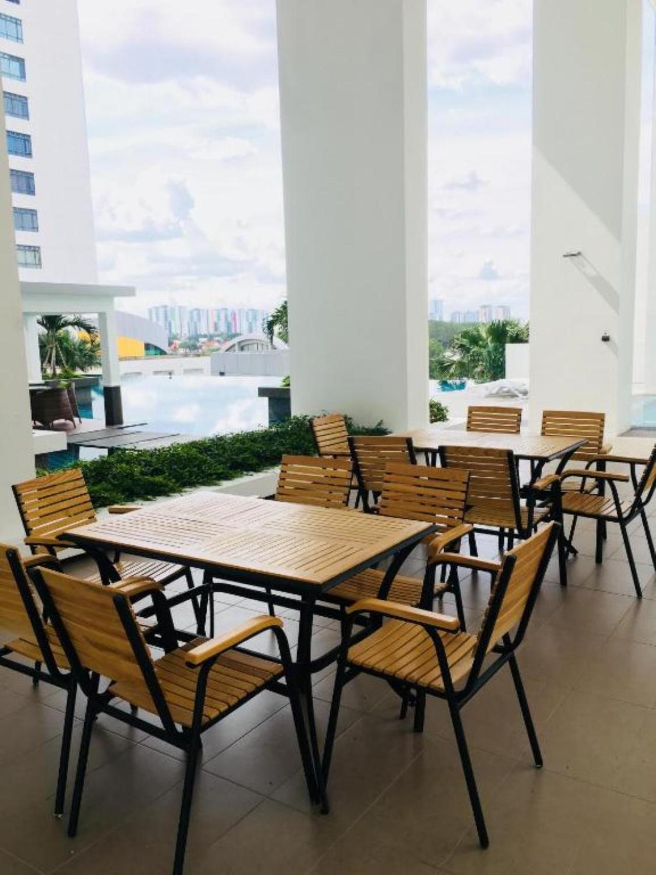 Ais-Kacang Sweet Home Pinnacle Tower Johor Bahru Exteriör bild