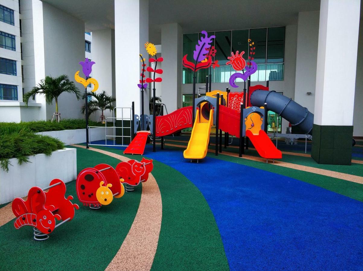 Ais-Kacang Sweet Home Pinnacle Tower Johor Bahru Exteriör bild